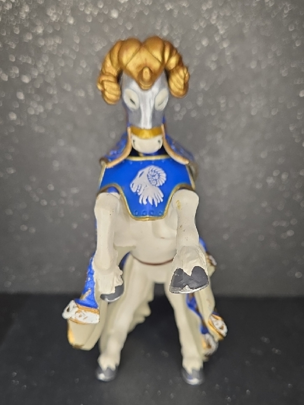 Set Of 2 Papo Medieval World of Knight's Horse Blue Ram Crest Fantasy Figure - Picture 3 of 11